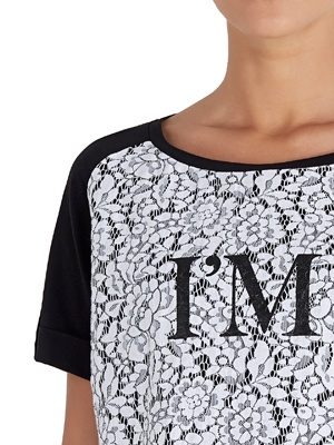 t-shirt-manica-corta-in-pizzo-floreale-nera-t66041-j7841-22222-liu-jo-sport