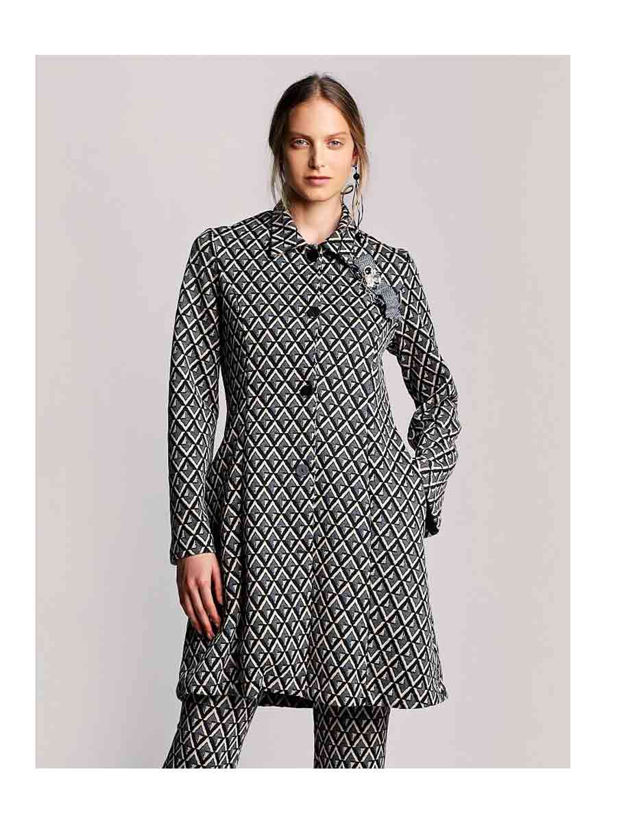 soprabitocardigan-jersey-nero-cp-f52-rd3-raffaela-dangelo soprabitocardigan-jersey-nero-cp-f52-rd3-raffaela-dangelo